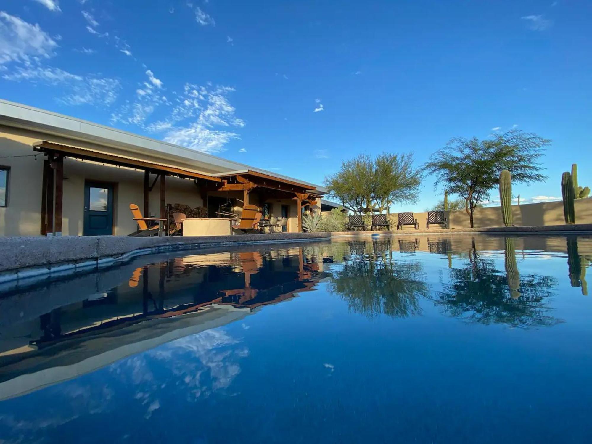 Peaceful Desert Retreat - Stunning Views - Pool Spa, Backyard, Music - ! Holiday home Tucson