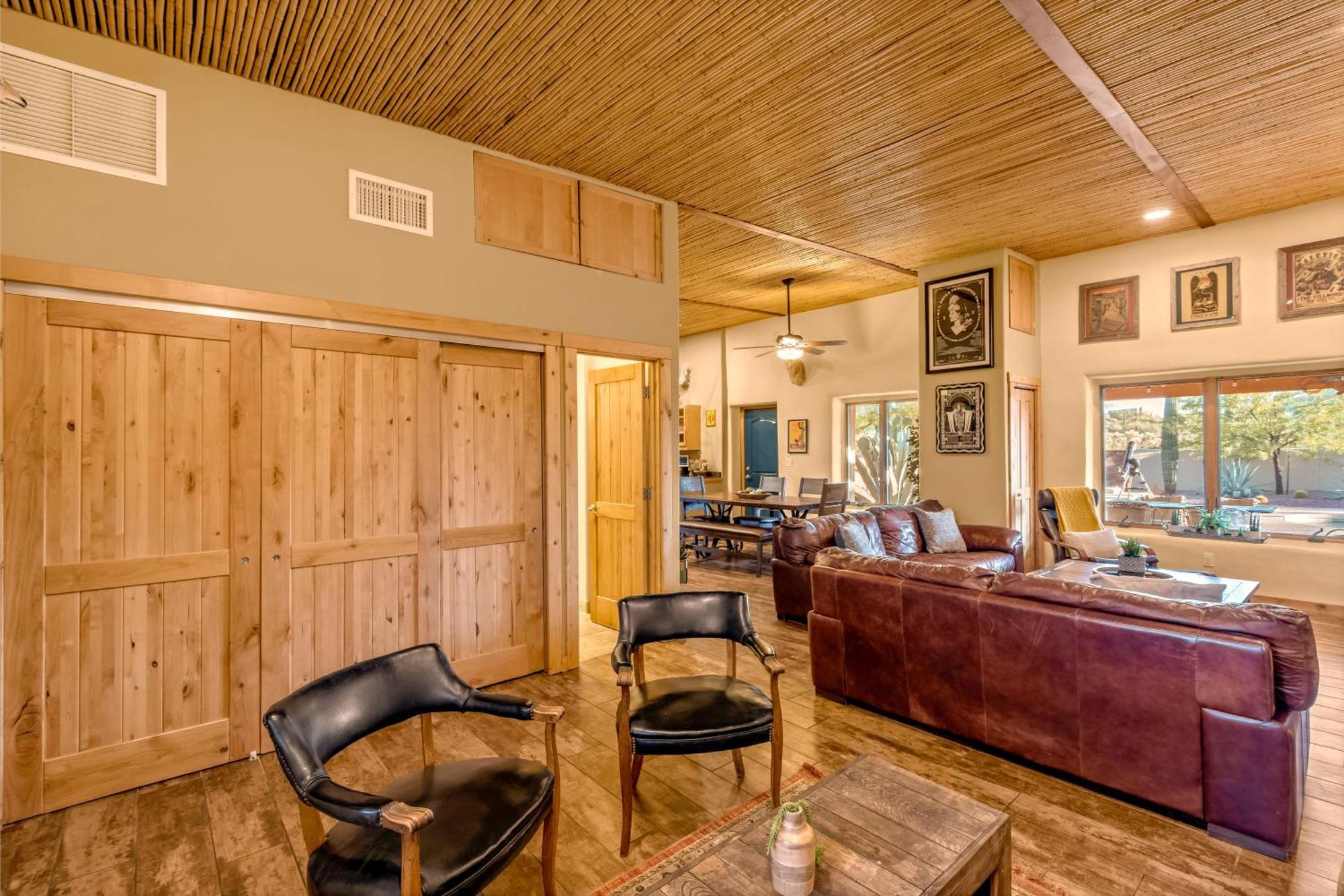 Holiday home Peaceful Desert Retreat - Stunning Views - Pool Spa, Backyard, Music - ! Tucson